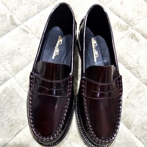 👀NWOT👀 Brooks Brothers penny loafers 7